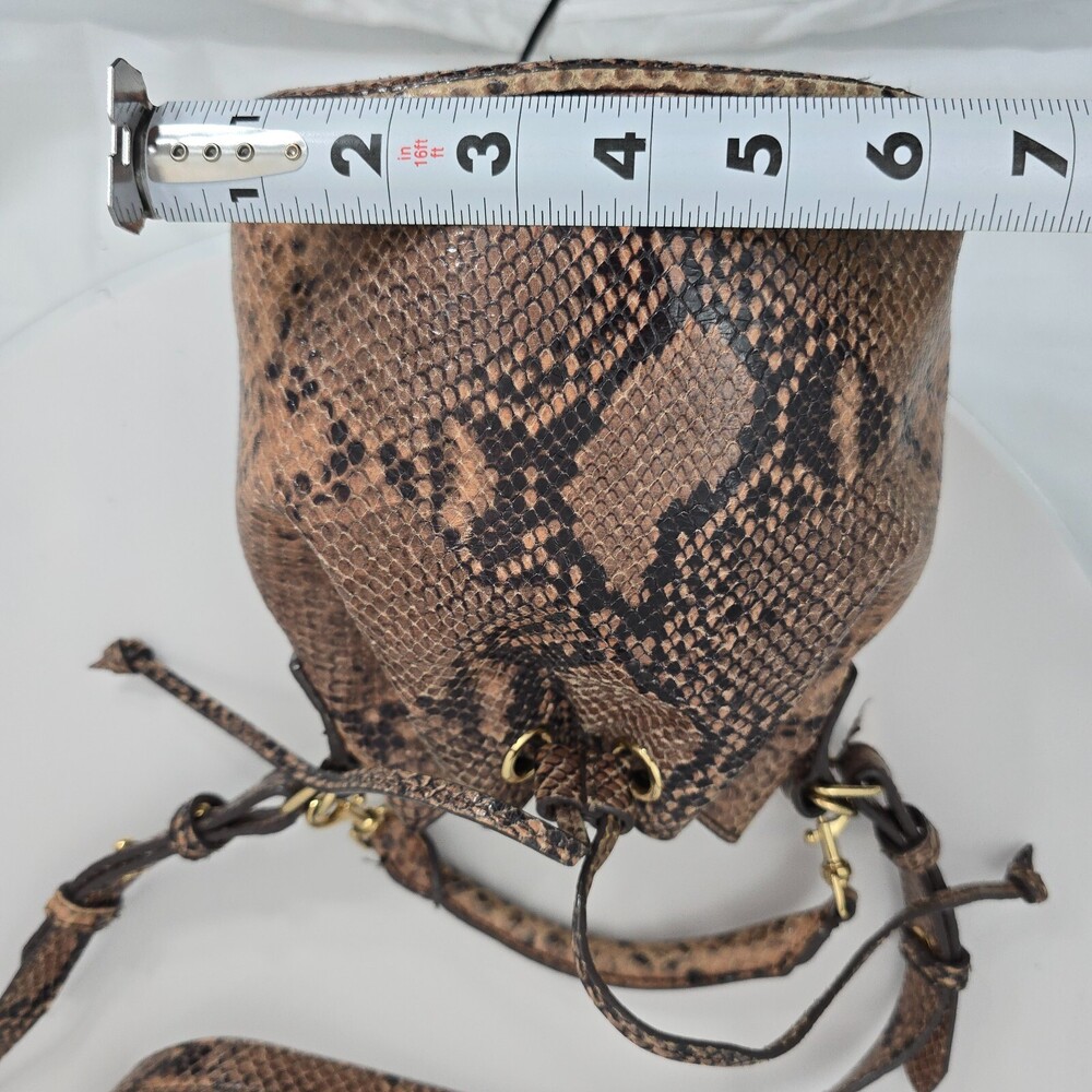 ANN TAYLOR Brown Snakeskin Leather Drawstring Shoulder/Crossbody Bucket Bag - Picture 9 of 16